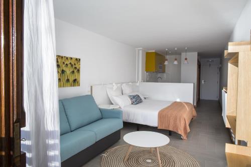 Apartamento Estudio con vistas al mar del hotel Buganvilla. Foto 1