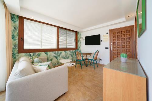 Alojamiento Deluxe - Tamara - Planta Superior del hotel Tamara. Foto 93