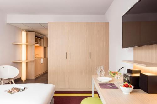 Estudio Con Cocina Con Vistas 1 Cama Individual Normal del hotel Aparthotel Adagio Paris Malakoff Châtillon. Foto 10