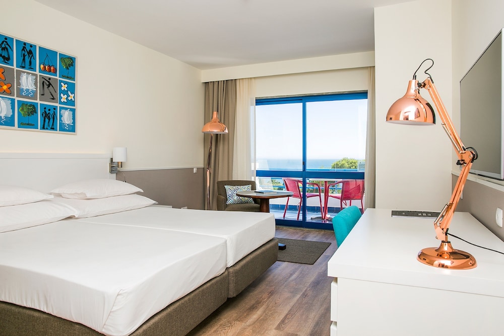 Habitación superior, vistas al mar del hotel Pestana Cascais Ocean And Conference. Foto 5
