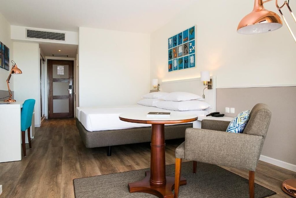 Habitación Deluxe con 2 camas individuales del hotel Pestana Cascais Ocean And Conference