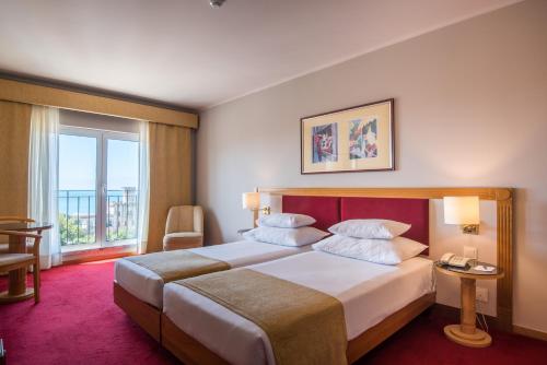 Habitación Doble con vistas al mar - 1 o 2 camas del hotel Vila Galé Estoril. Foto 1