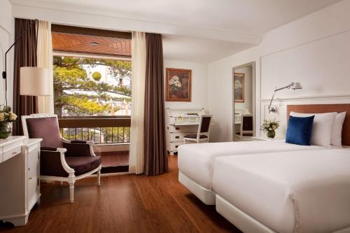 Habitación Doble Estándar con vistas a la ciudad - 1 o 2 camas del hotel Nh Sintra Centro