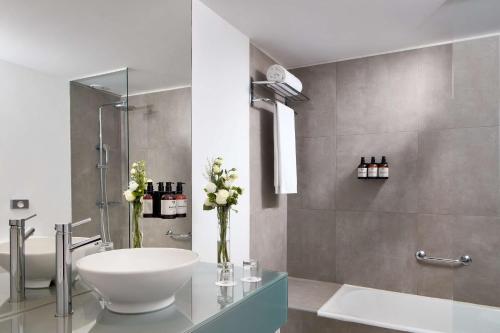 Suite Doble del hotel Nh Sintra Centro. Foto 1
