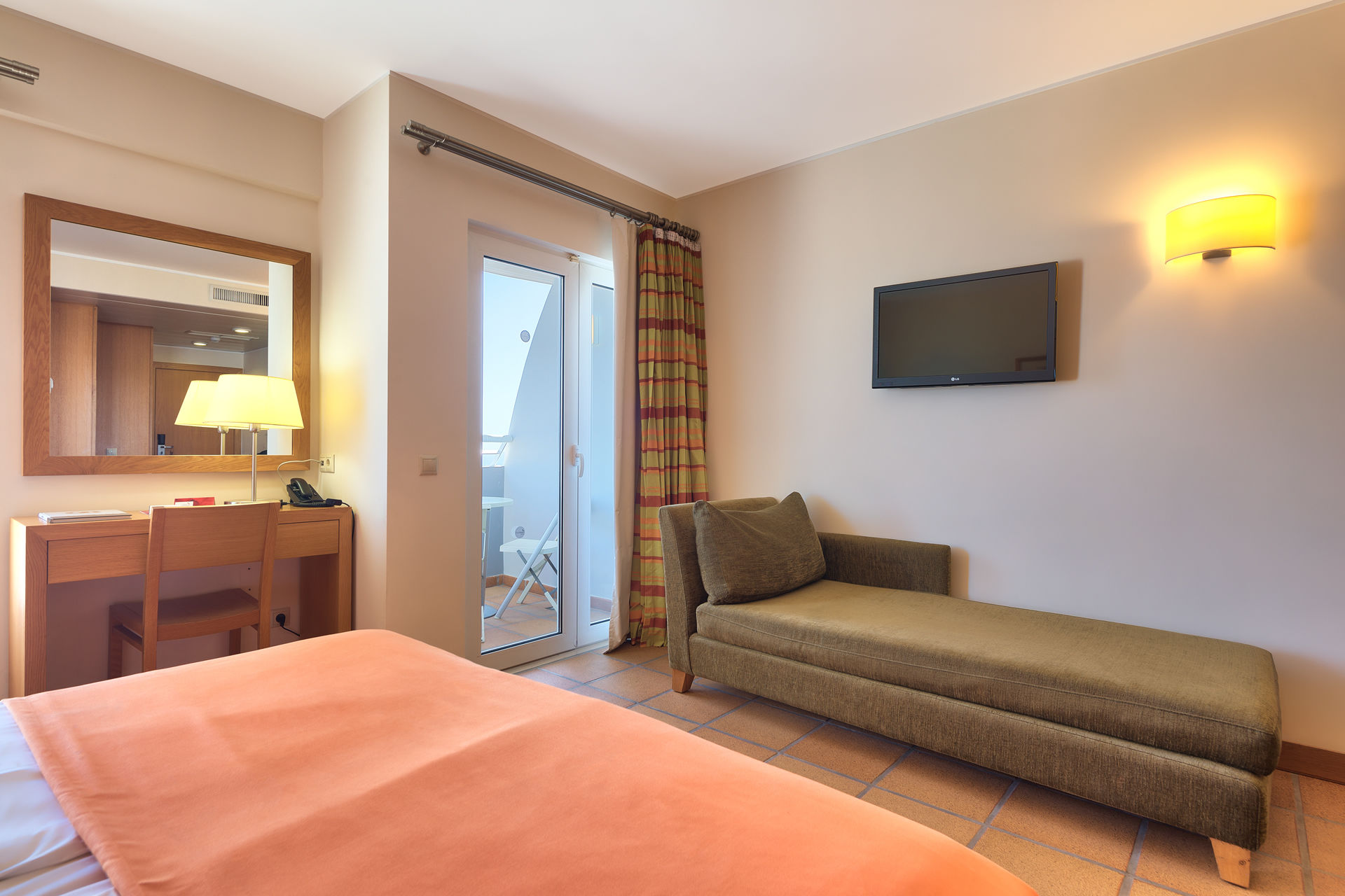 Estudio del hotel The Views Monumental. Foto 1