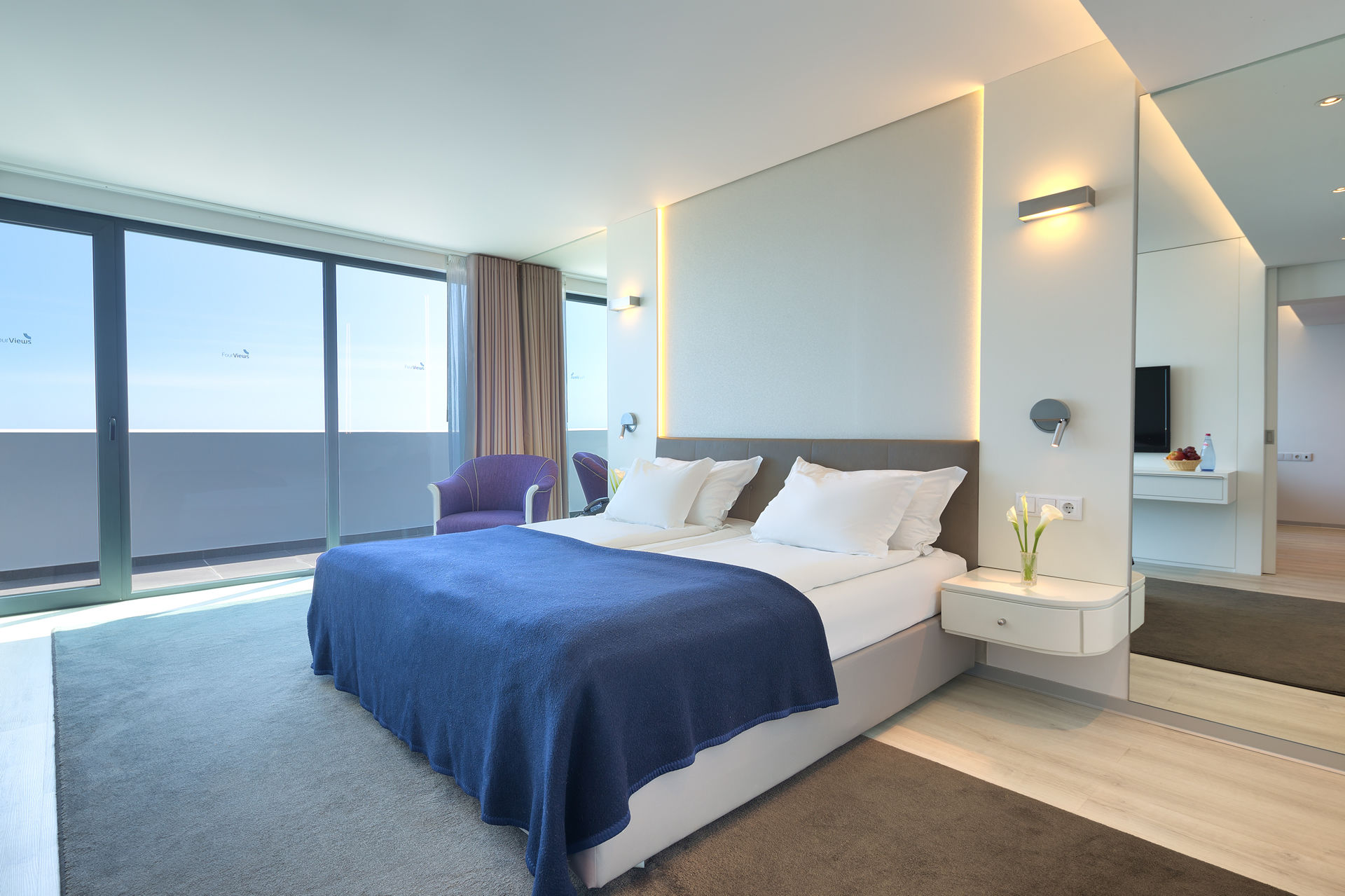 Suite Superior Vistas al mar del hotel The Views Monumental. Foto 4