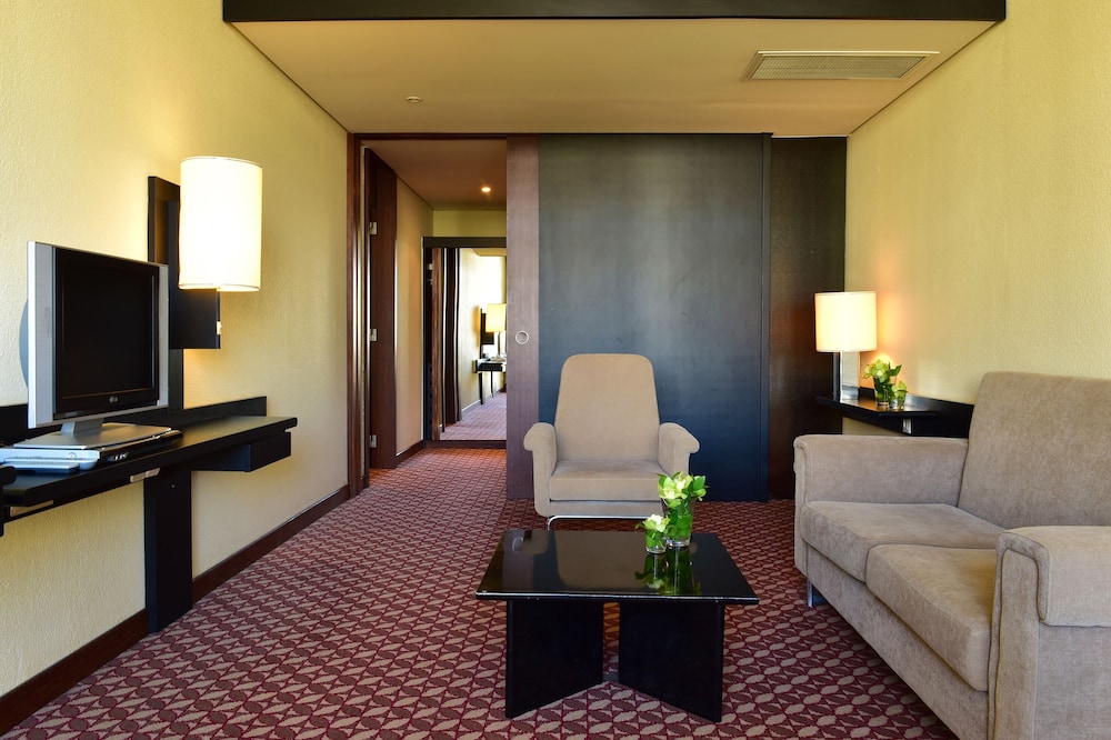 Suite del hotel Pestana Casino Park Hotel & Casino. Foto 2
