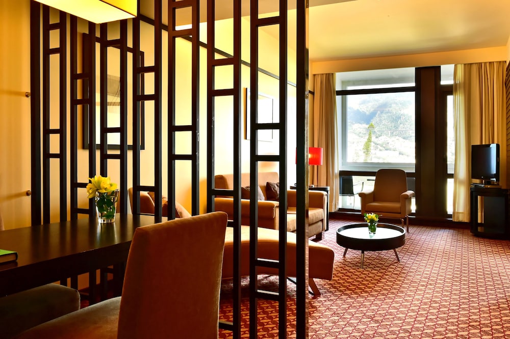 Suite del hotel Pestana Casino Park Hotel & Casino. Foto 3