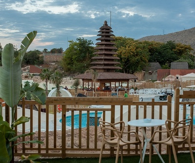 Polynesian Supreme Pool Club del hotel Magic Natura Animal, Waterpark & Polynesian Lodge Resort. Foto 3