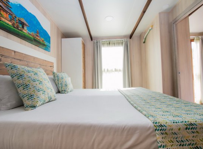 Bali Yacht Club Lodge del hotel Magic Natura Animal, Waterpark & Polynesian Lodge Resort. Foto 5