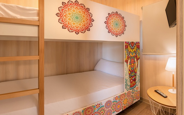 Bali/Tahiti Supreme del hotel Magic Natura Animal, Waterpark & Polynesian Lodge Resort. Foto 1