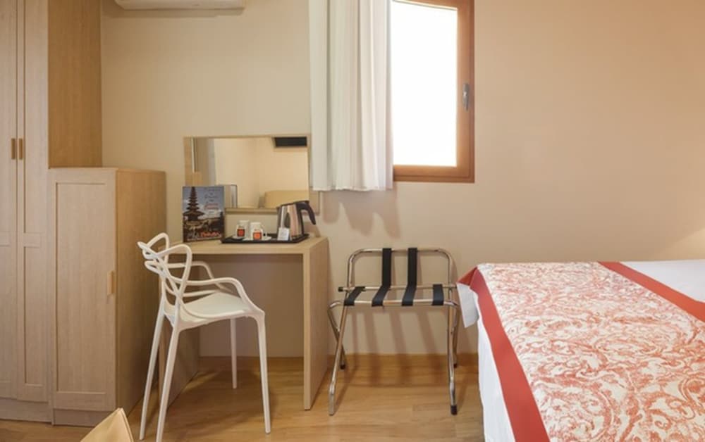 Bungalow, 2 habitaciones (2 Adults + 3 Children, Terra Natura) del hotel Magic Natura Animal, Waterpark & Polynesian Lodge Resort. Foto 4