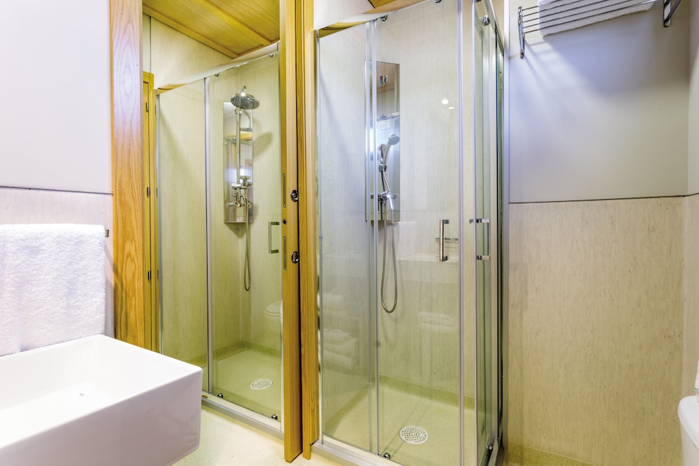 Bungalow, 3 habitaciones (4 Adults + 1 Child, Terra Natura) del hotel Magic Natura Animal, Waterpark & Polynesian Lodge Resort. Foto 9