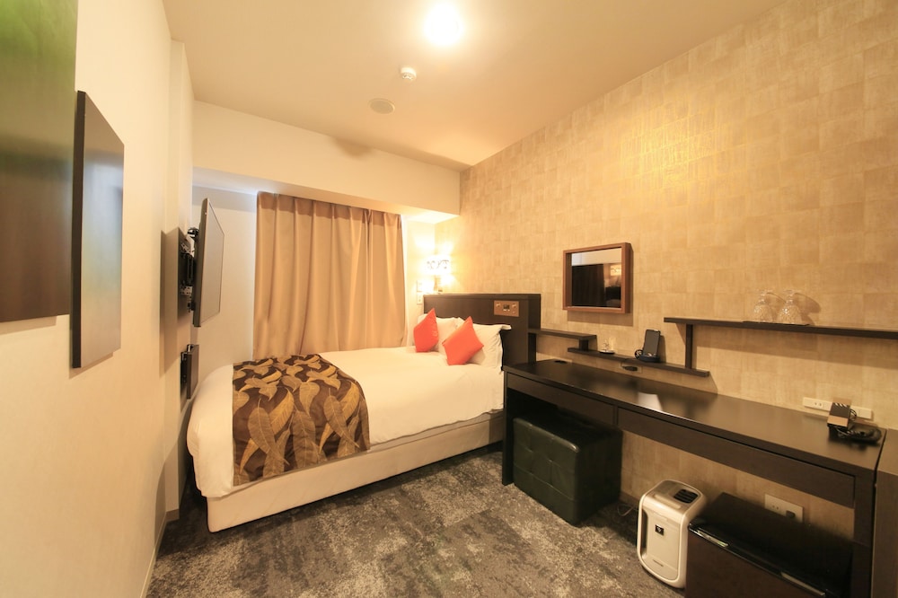 Habitación doble moderada, no fumadores (1 cama doble) del hotel Centurion Ikebukuro. Foto 2