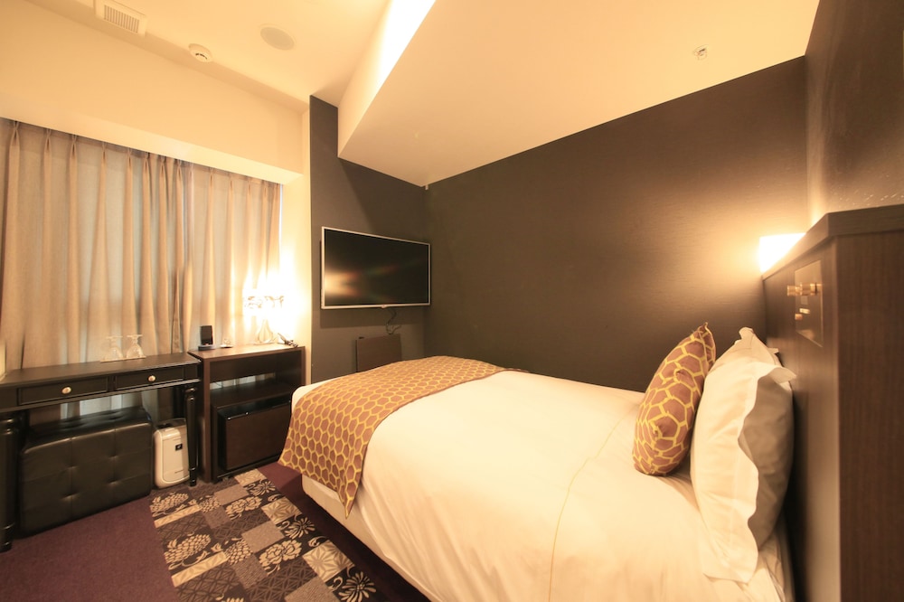 Habitación estándar semi - doble, no fumadores (1 cama semi - doble) del hotel Centurion Ikebukuro