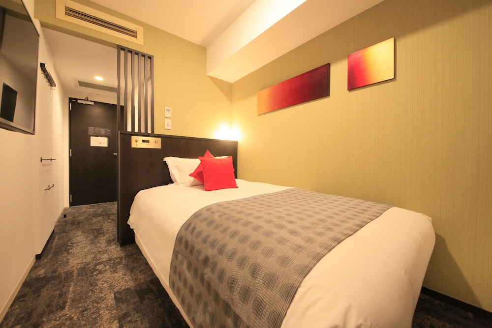 Habitación estándar semi - doble, no fumadores (1 cama semi - doble) del hotel Centurion Ikebukuro. Foto 1