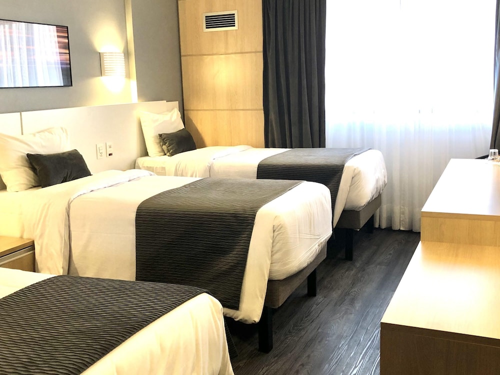 Apartamento Standard con 3 camas individuales del hotel Mercure Camboriu
