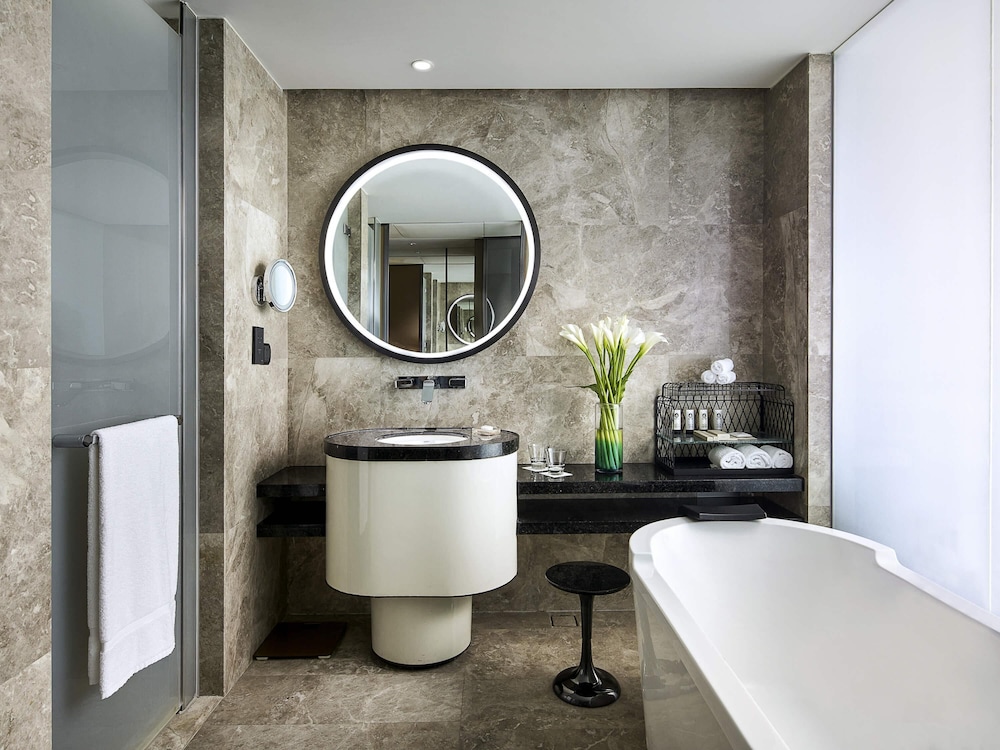 Habitación de lujo, 2 camas individuales del hotel Sofitel Beijing Central. Foto 1