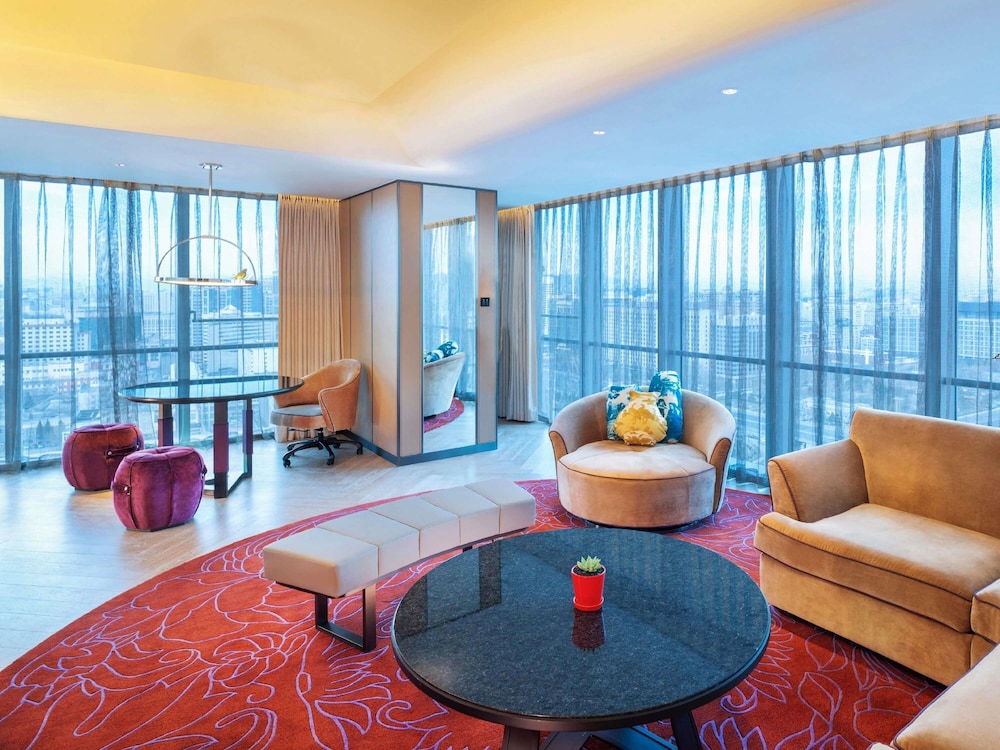 SUITE OPERA, 1 Cama King del hotel Sofitel Beijing Central. Foto 4