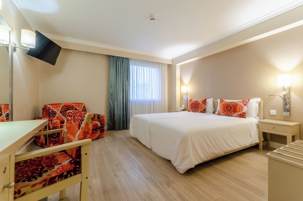 Habitación doble 2 Camas individuales Normal del hotel Olissippo Marques De Sa. Foto 4