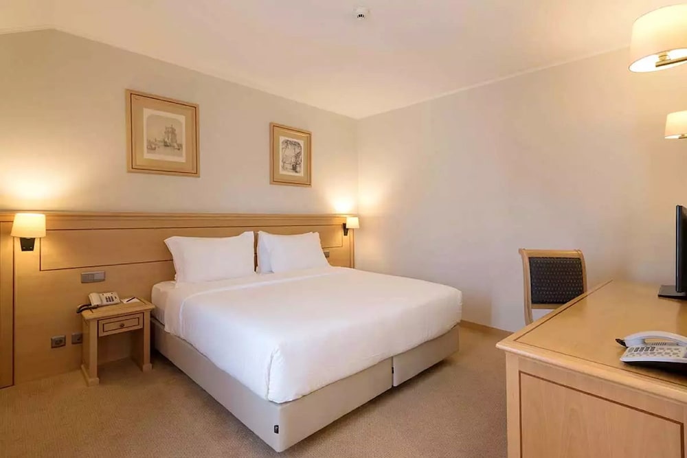 Habitación estándar doble del hotel Real Palacio. Foto 4