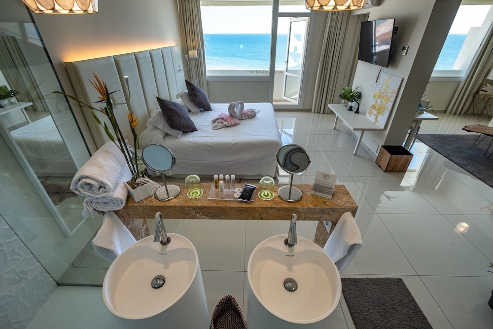 Habitación estándar doble, vistas al mar del hotel On Hotels Oceanfront - Adults Only. Foto 4