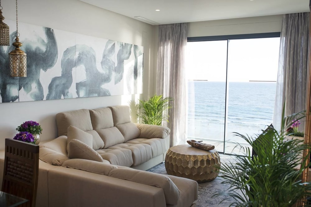 Suite junior, vistas al mar del hotel On Hotels Oceanfront - Adults Only. Foto 2