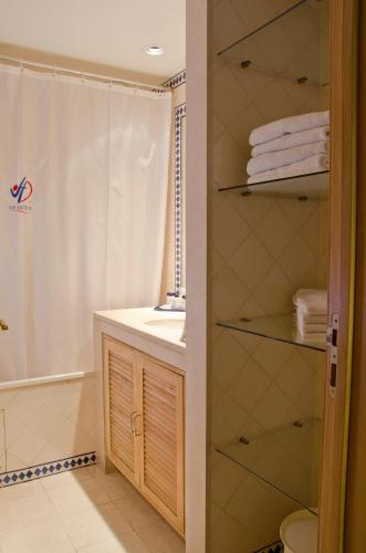 Estudio del hotel Vip Executive Eden. Foto 5