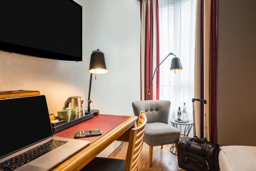 Habitación Doble Estándar - 1 o 2 camas del hotel Mercure Hotel Berlin Zentrum. Foto 8
