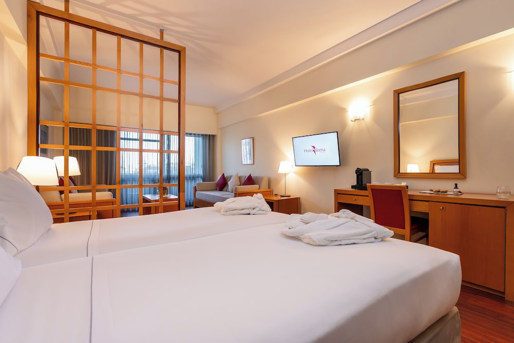 Habitación Familiar del hotel Roma. Foto 4