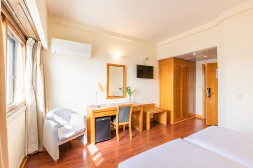 Habitación Doble Estándar - 1 o 2 camas del hotel Roma. Foto 6