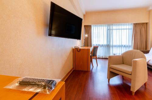 Habitación Familiar del hotel Roma. Foto 8