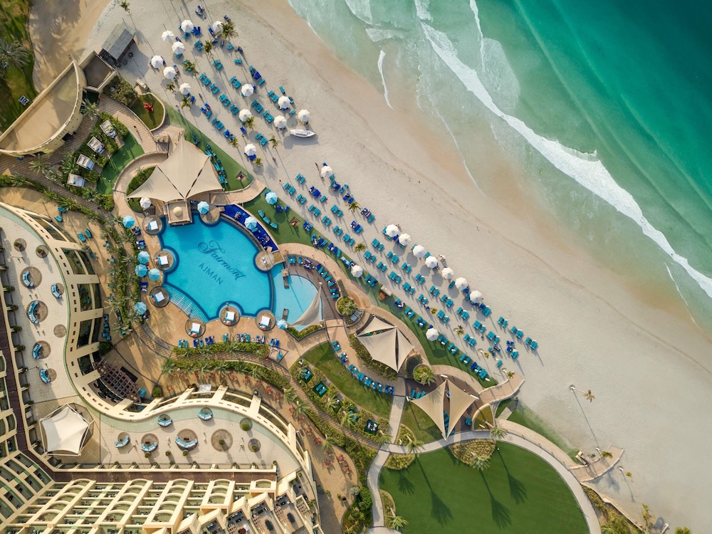 Suite junior, 1 cama doble del hotel Fairmont Ajman. Foto 1