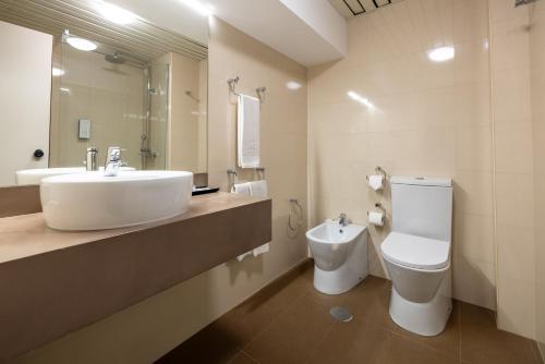 Habitación Doble con terraza - 2 camas del hotel 3k Barcelona. Foto 5