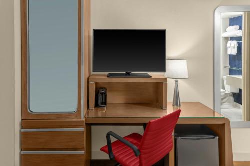 Habitación con cama extragrande - Planta superior del hotel Fairfield Inn New York Manhattan/Financial District. Foto 5