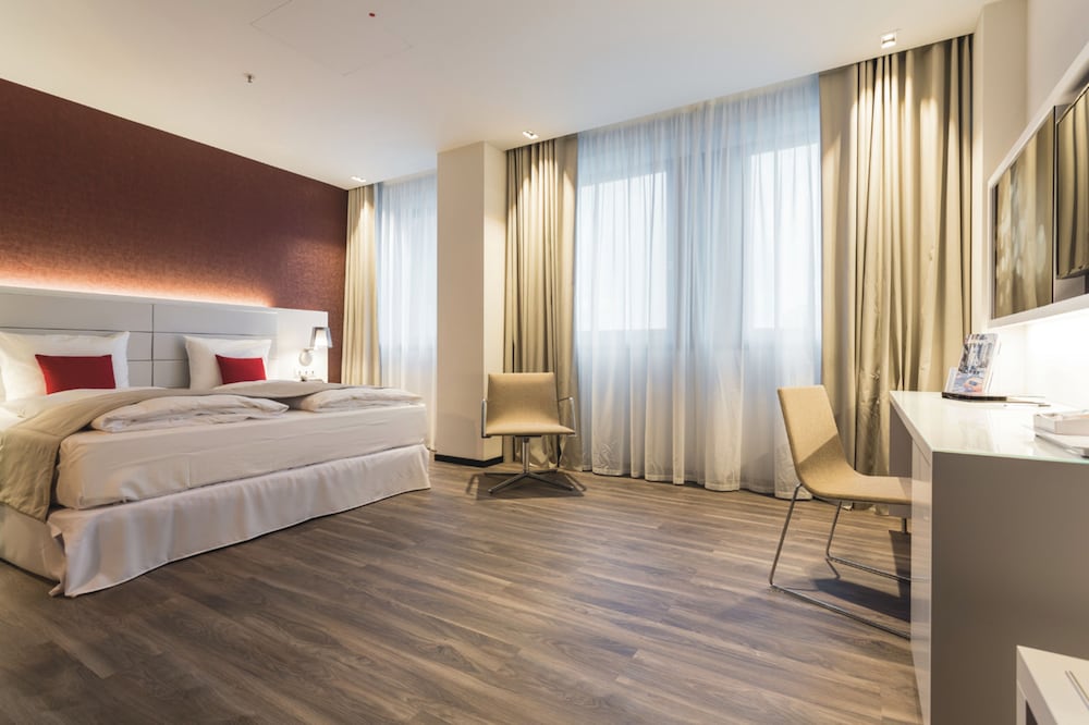 Habitación Deluxe, 1 cama de matrimonio grande (Superior) del hotel Riu Plaza Berlin. Foto 2