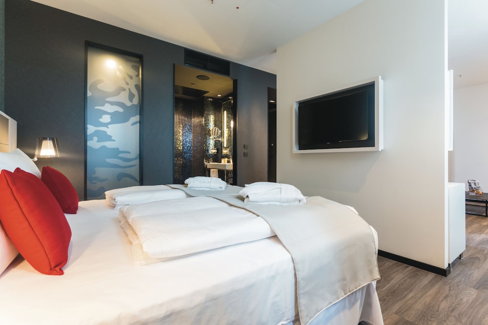 Suite estudio junior, 1 cama de matrimonio grande (Family) del hotel Riu Plaza Berlin