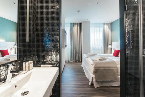 Suite Junior del hotel Riu Plaza Berlin. Foto 1