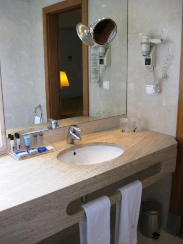 Habitación Doble con aparcamiento gratuito - 1 o 2 camas del hotel Travel Park Lisboa. Foto 9