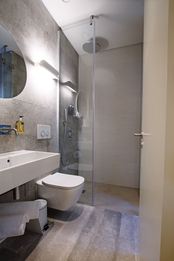 Habitación con 2 camas individuales del hotel My Story Tejo. Foto 12