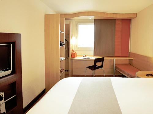 Habitación Doble Estándar del hotel Ibis Lisboa José Malhoa. Foto 14