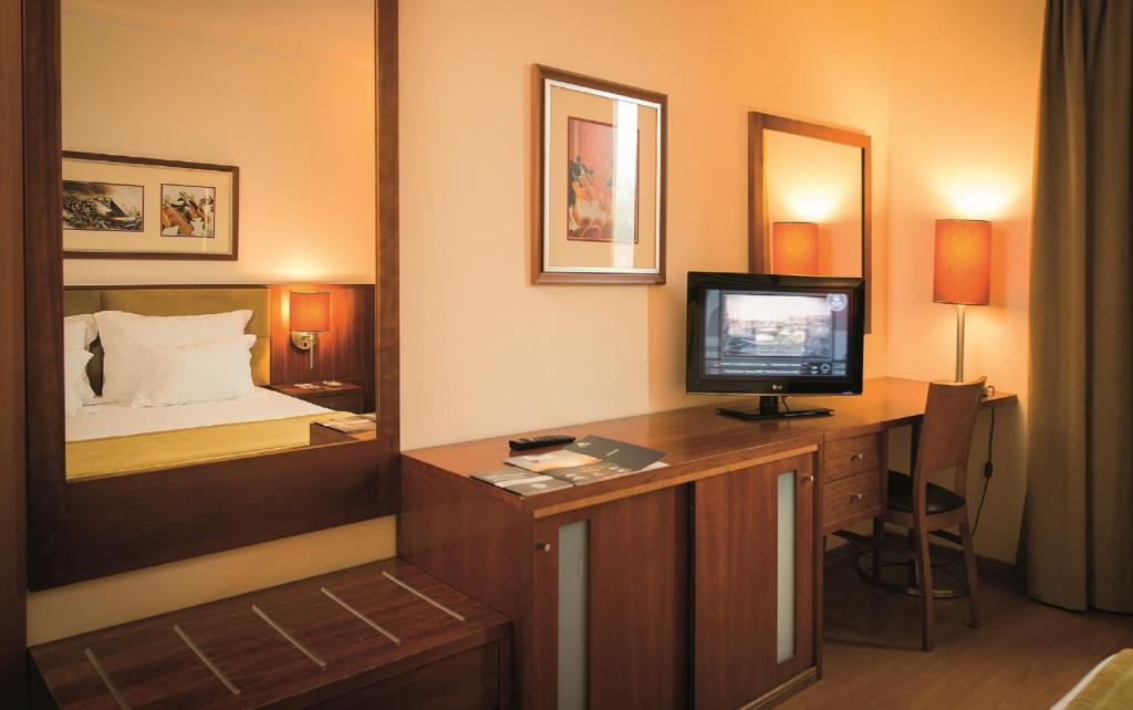 Habitación doble Superior del hotel Vila Gale Opera. Foto 3
