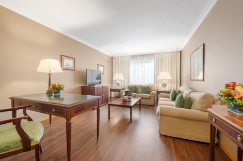 Suite Premium con vistas al río del hotel Dom Pedro Lisboa Hotel, a member of Radisson Individuals. Foto 1
