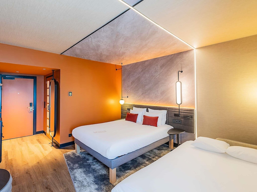 Habitación familiar, 1 cama de matrimonio con sofá cama (Family) del hotel Novotel Lisboa