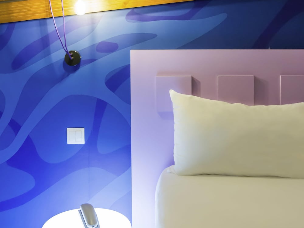 Habitación doble, varias camas del hotel Ibis Styles Lisboa Centro Liberdade Ne. Foto 7