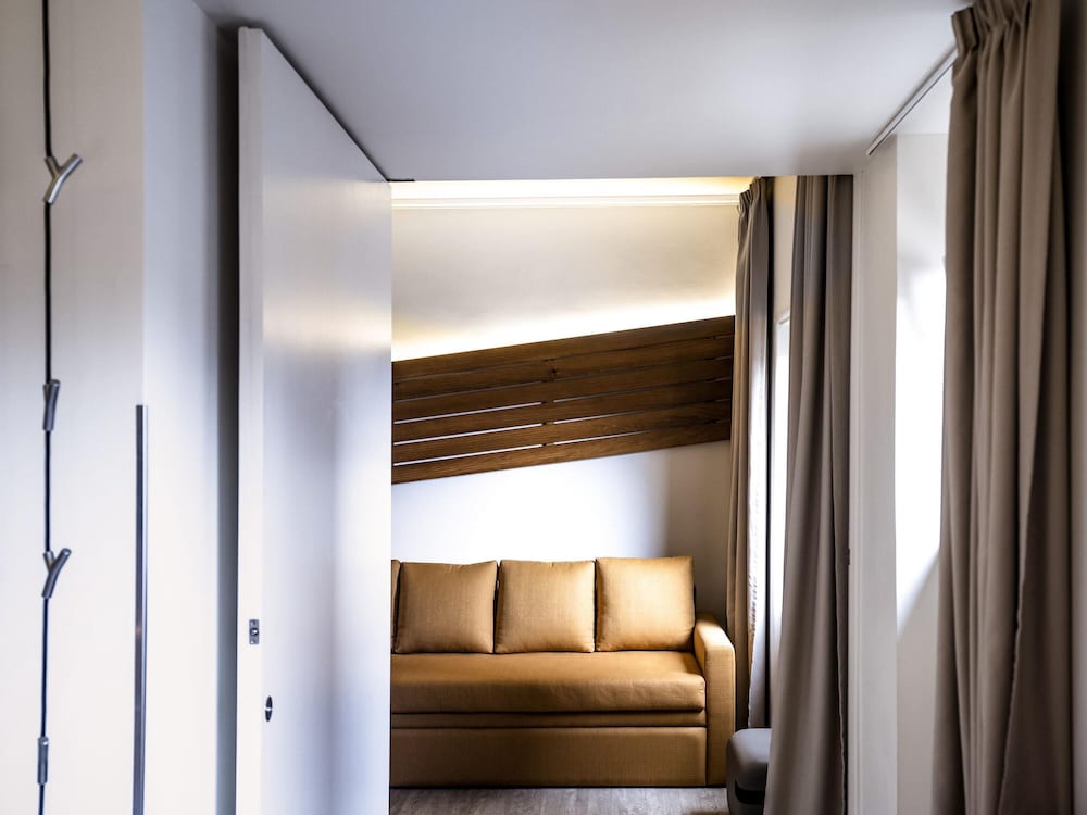 Suite, 1 cama doble con sofá cama del hotel Ibis Styles Lisboa Centro Liberdade Ne. Foto 4
