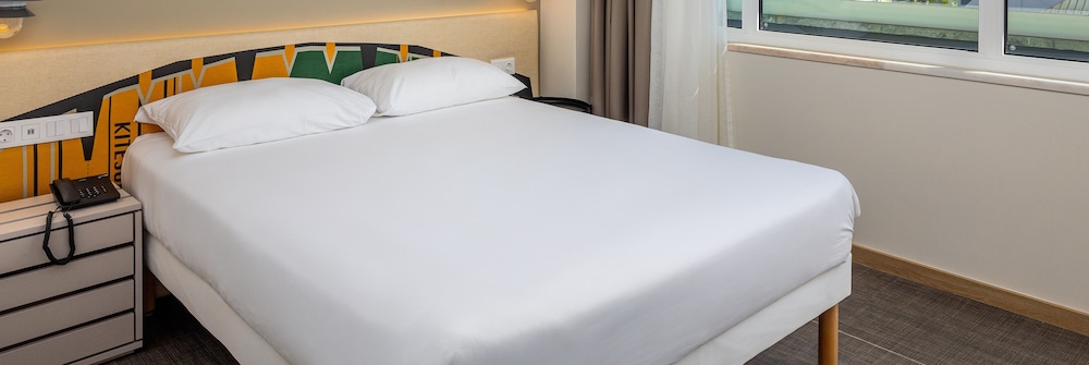 Habitación doble, 1 cama doble, balcón (Large) del hotel Ibis Styles Lisboa Centro Liberdade Ne. Foto 1