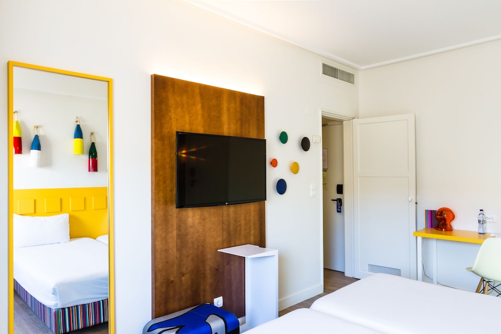Habitación con 2 camas individuales, 2 camas individuales del hotel Ibis Styles Lisboa Centro Liberdade Ne. Foto 2