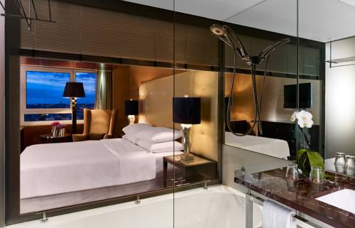 Habitación doble Club del hotel Sheraton Lisboa and Spa