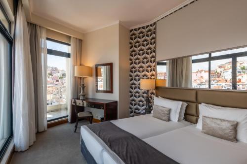 Suite con balcón del hotel Mundial. Foto 4